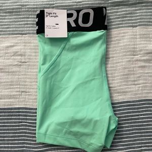Nike pros tight fit Size: S